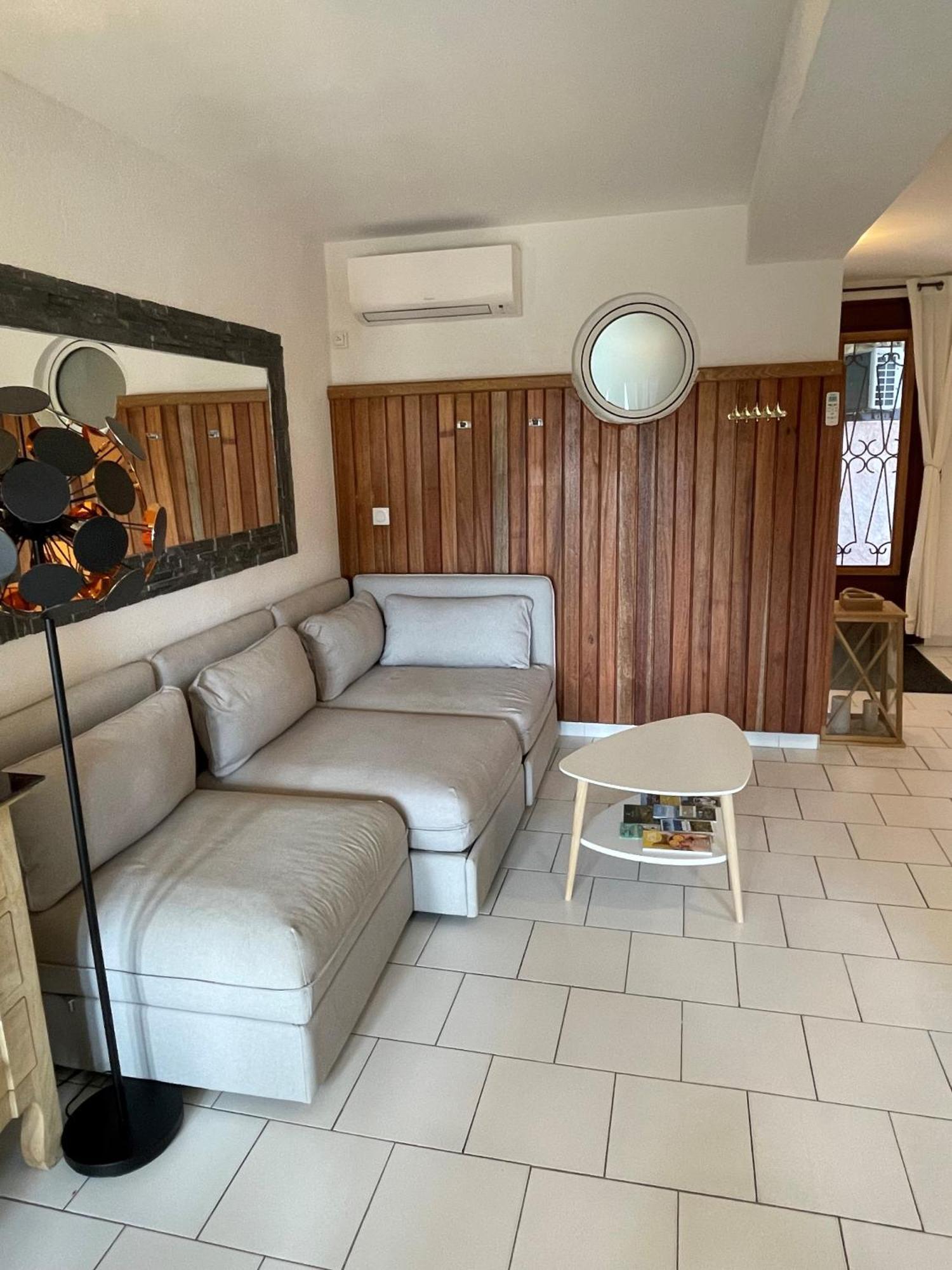 Residence Le Golfe Bleu Le Le Rayol-Canadel-sur-Mer Ngoại thất bức ảnh